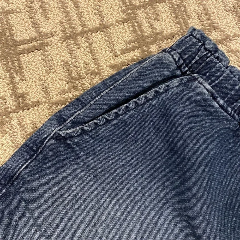 New Gap shorts size XL